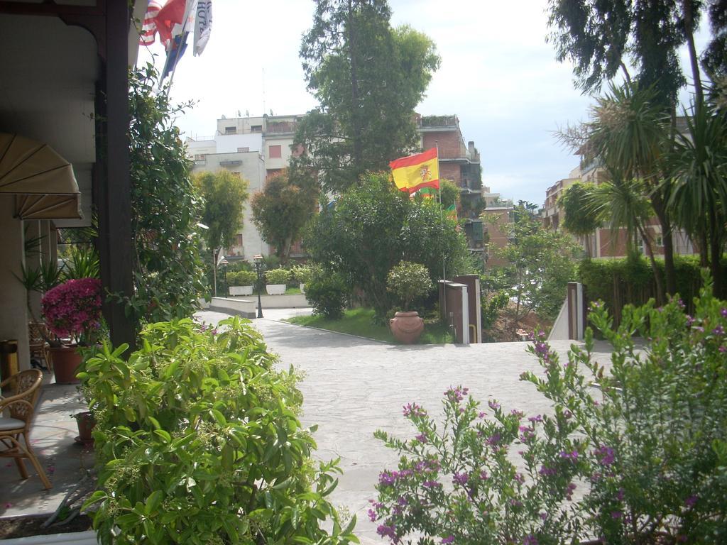 Park Hotel Dei Massimi Roma Exterior foto